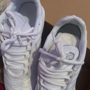 Nike vapor max shoes size 5